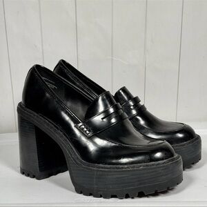 Madden Girl 8.5M Kassidy Black Lug Sole Loafer Heels Chunky Platforms Goth Emo